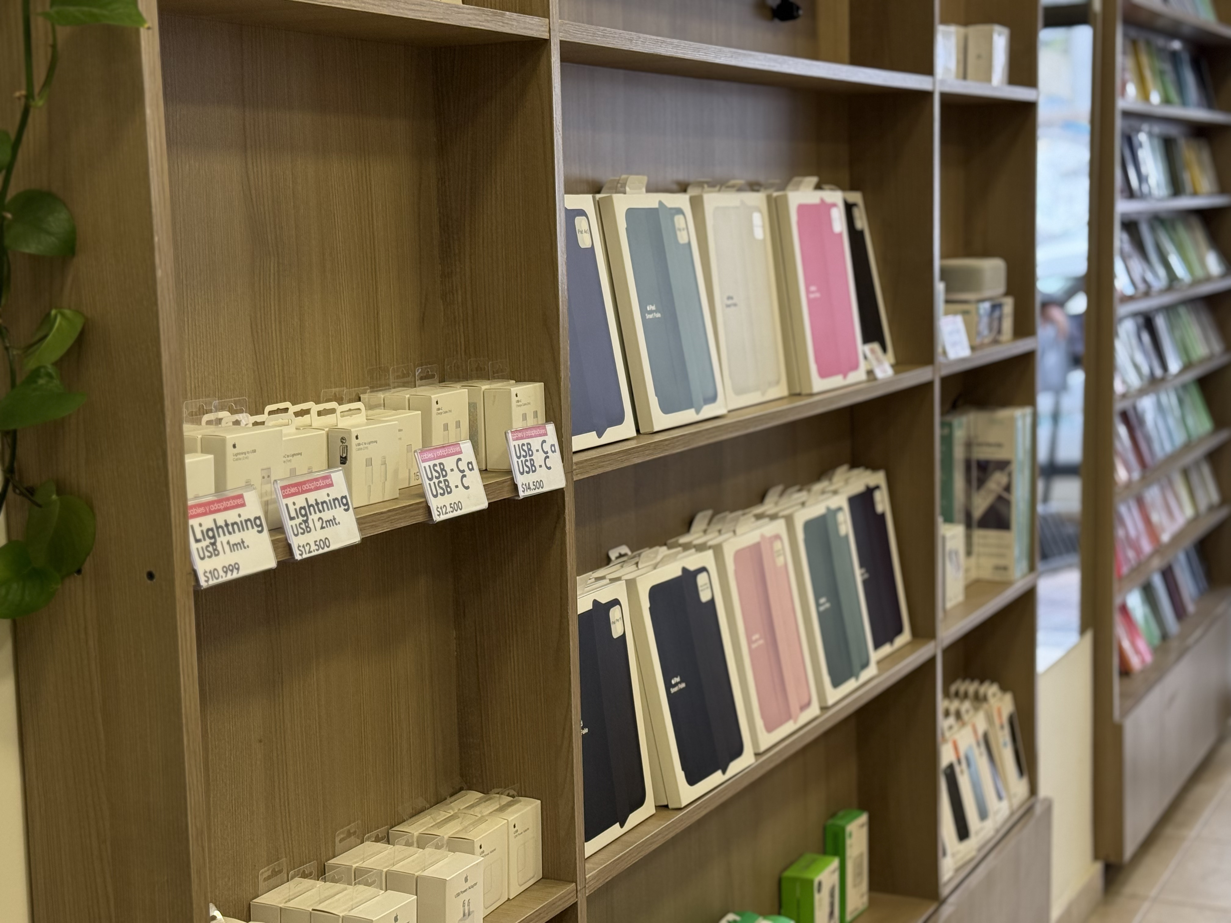 Accesorios iPhone en Hassel BA Berazategui